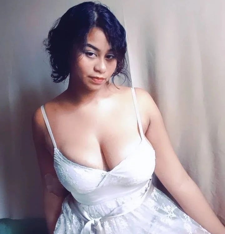 Sara_Phone Chatroom