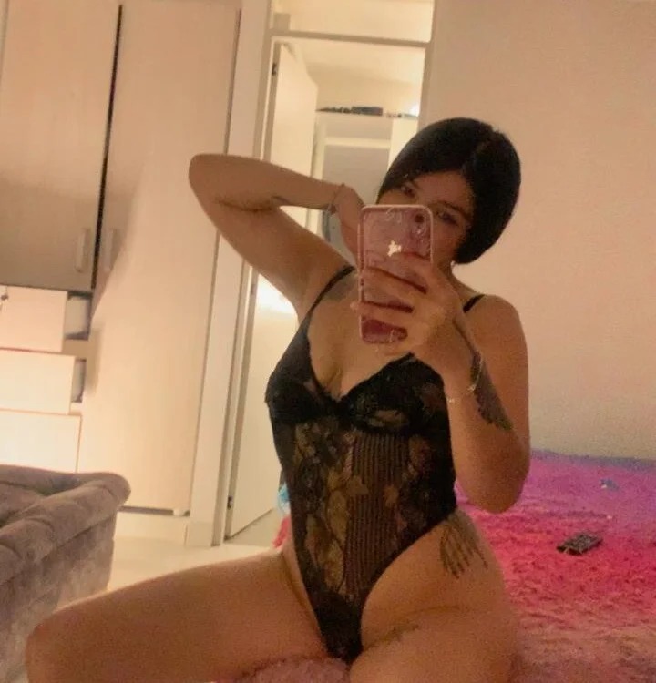 Sara_flame1 Chatroom