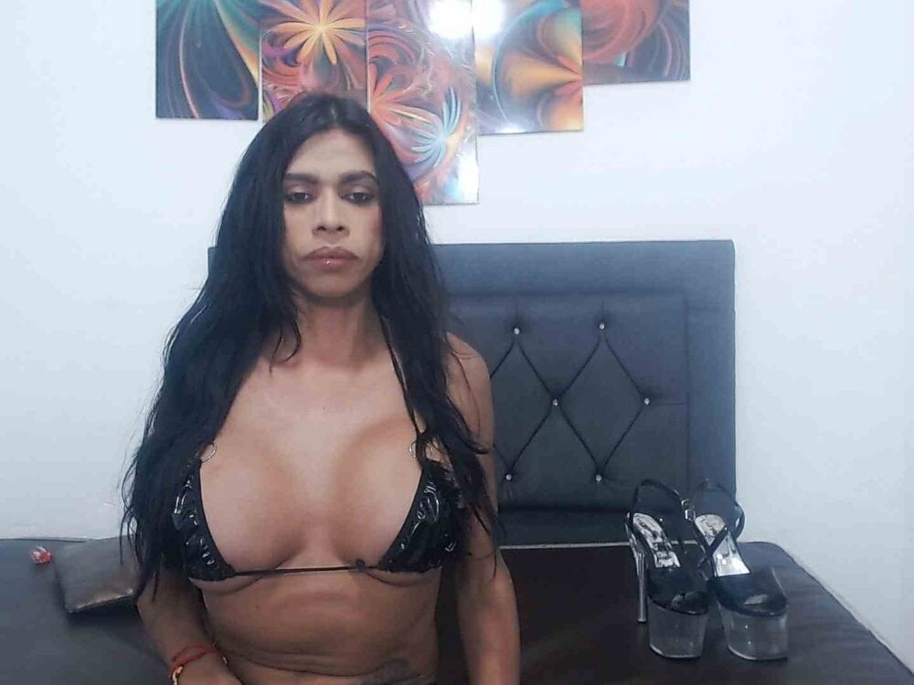 Sara_loveet Chatroom