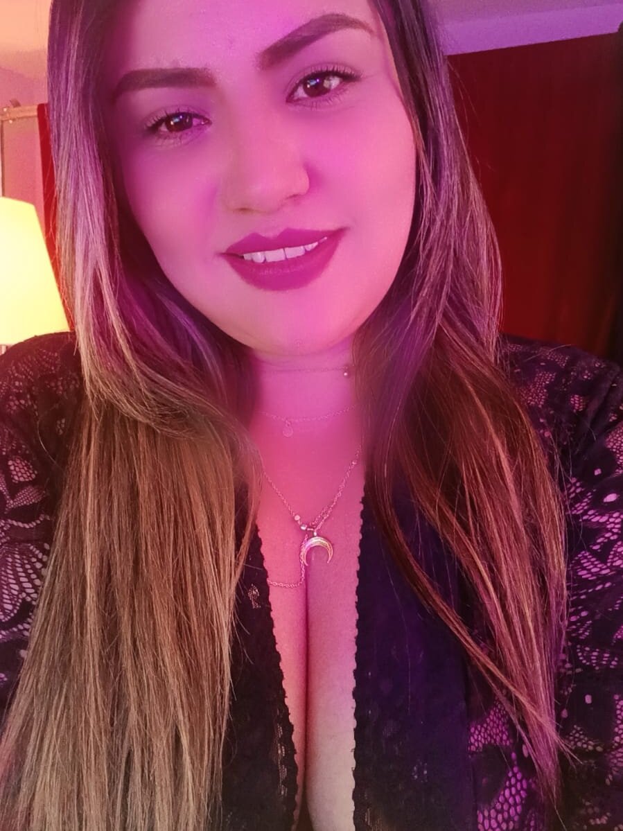 Saraa_carter Chatroom