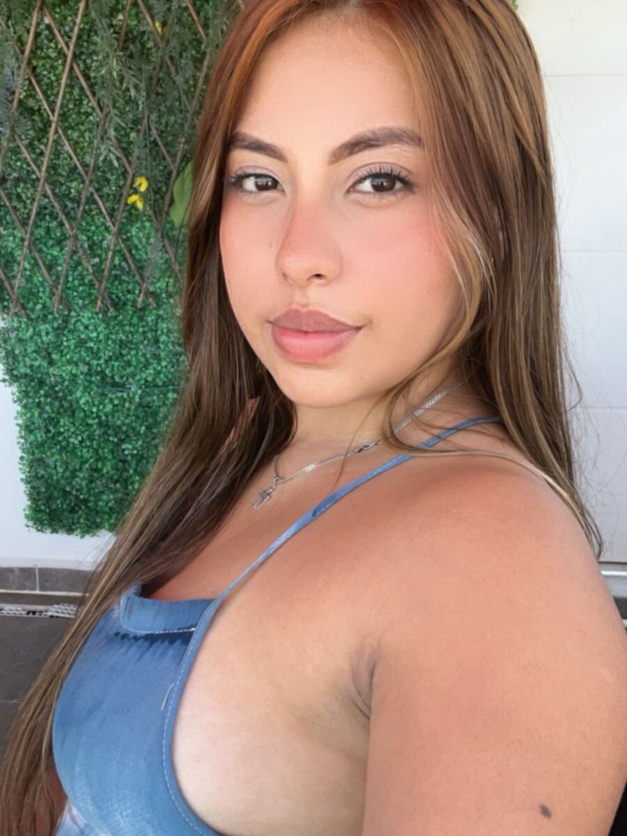 Saritaa_Hevanss_ Chatroom