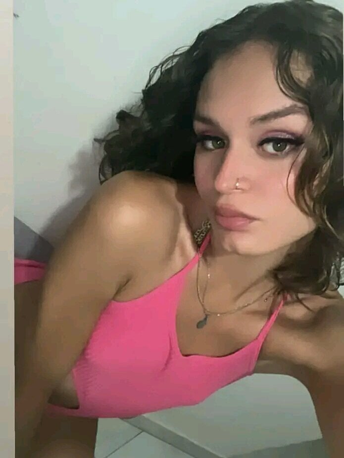 SashaVellor Chatroom