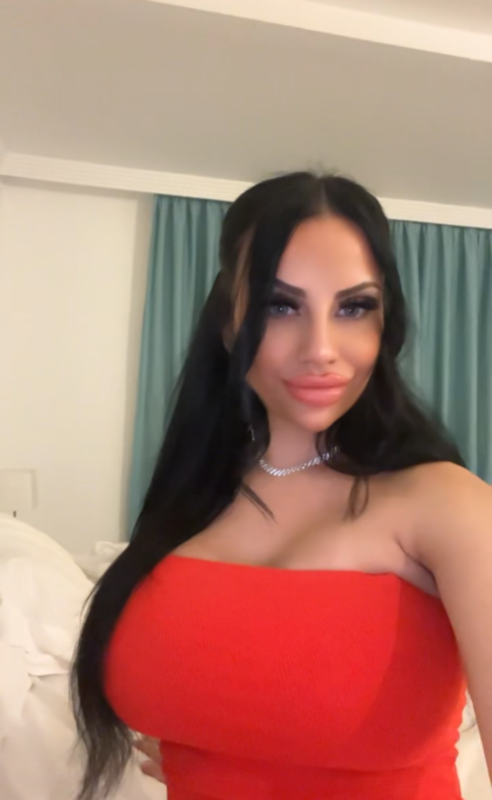 SassyNatasha Chatroom