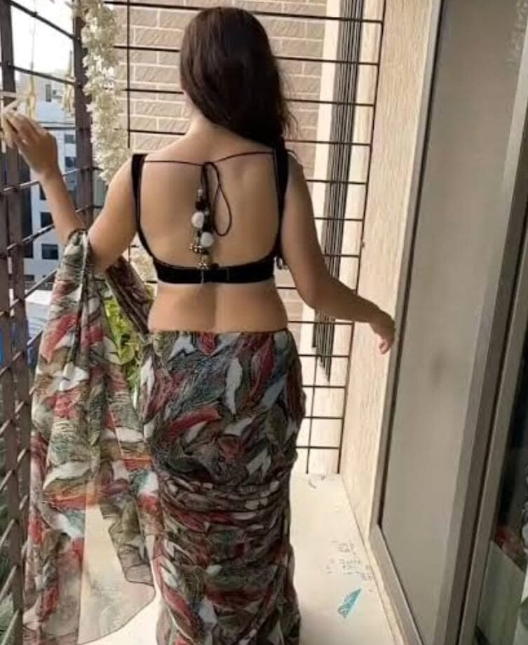 Sassy_Bhabhi Chatroom