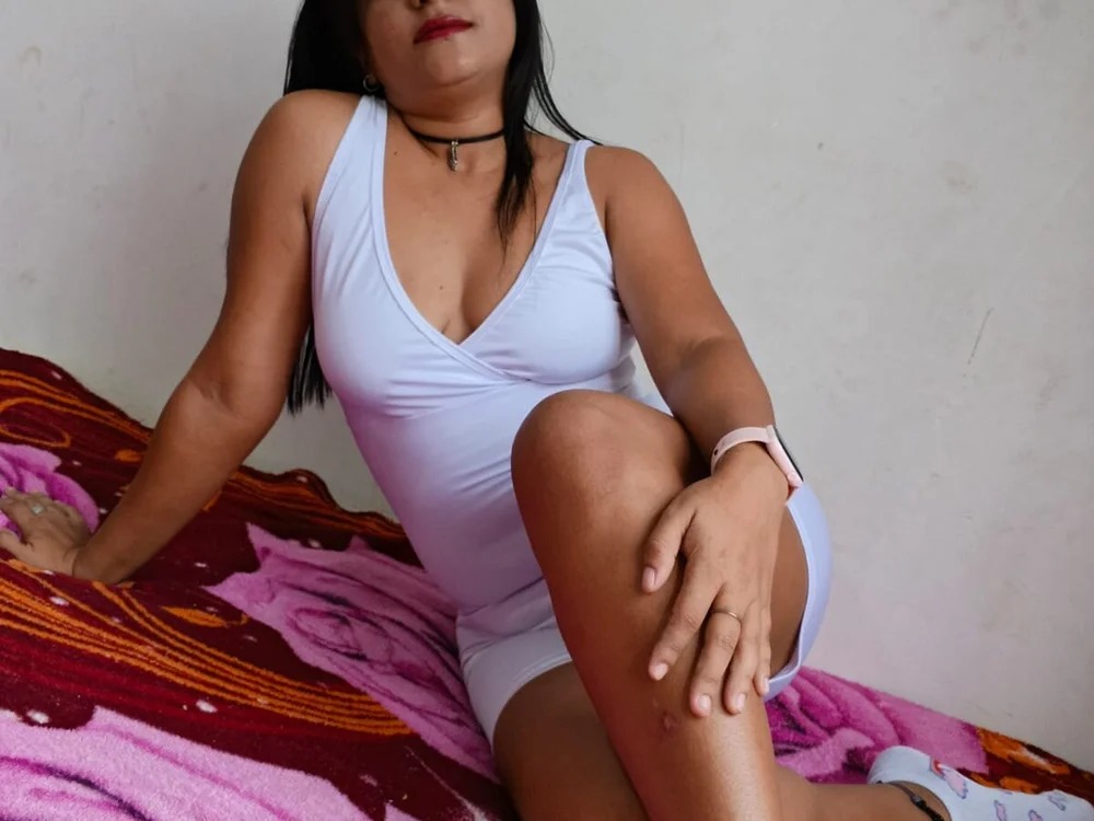 Scarlet_01_ Chatroom
