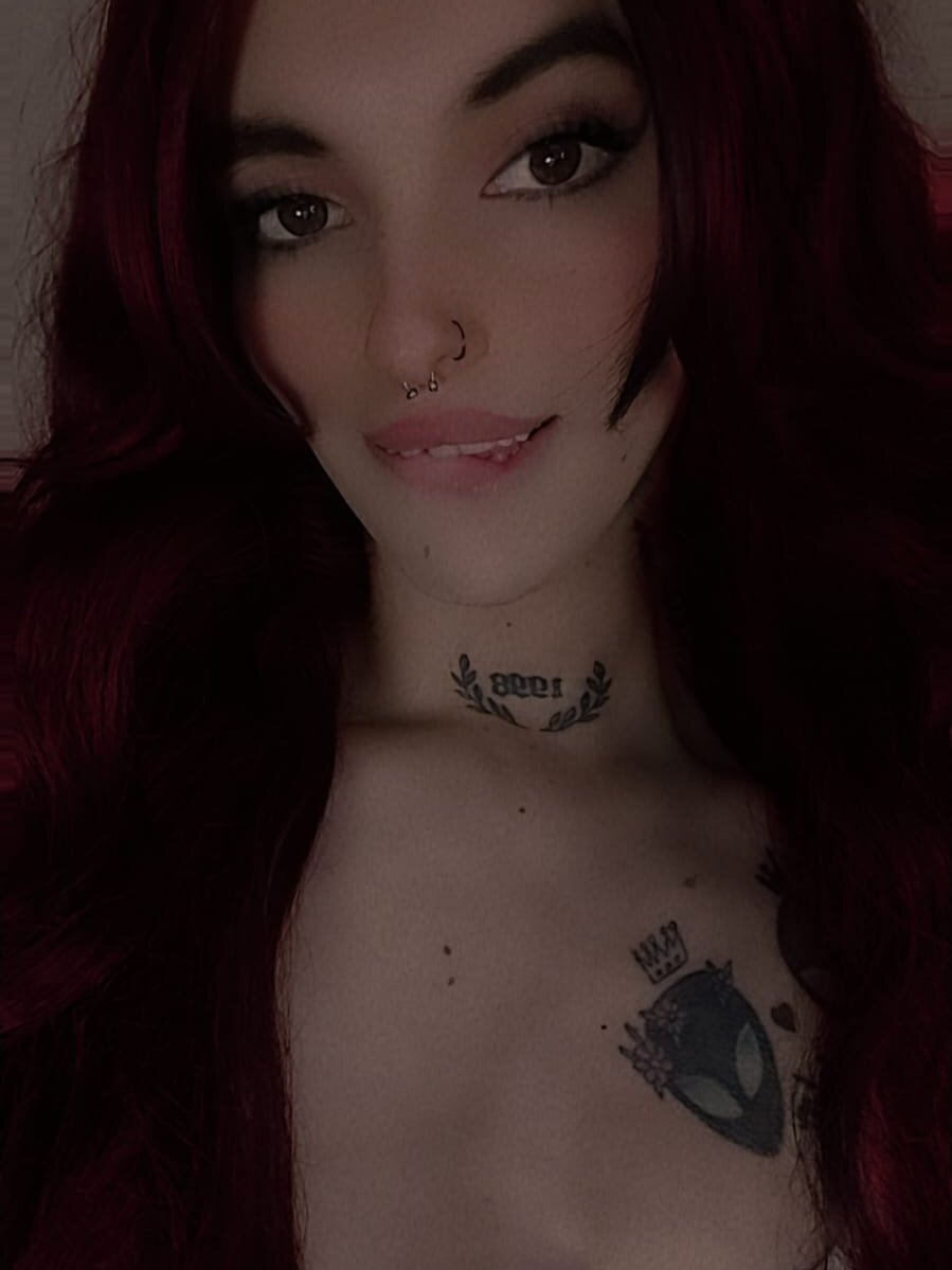 Scarlett_crastrawberry Chatroom