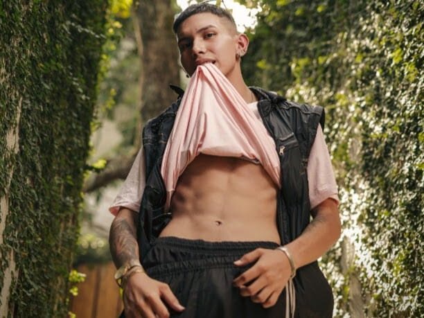 Scook_Gray_ Chatroom