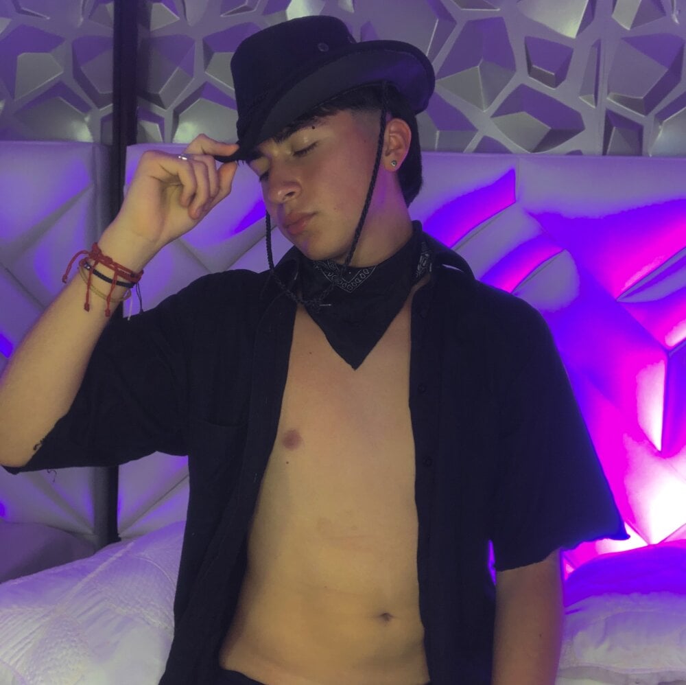 ScottBaker_jh Chatroom
