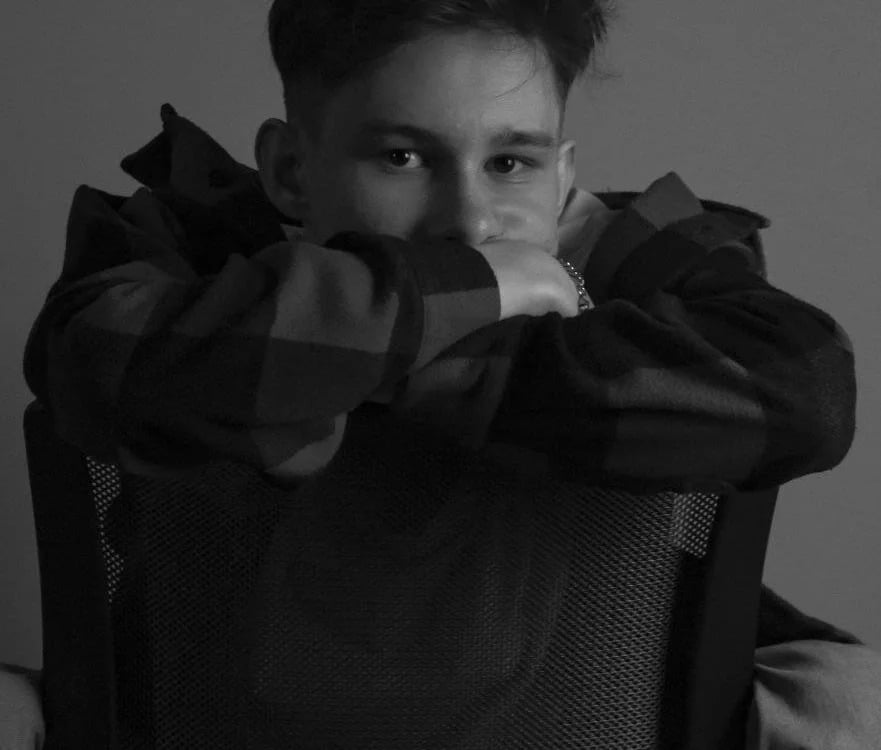 Sebastian_Karter Chatroom