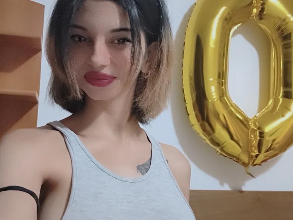 SecretHotCouple69 Chatroom