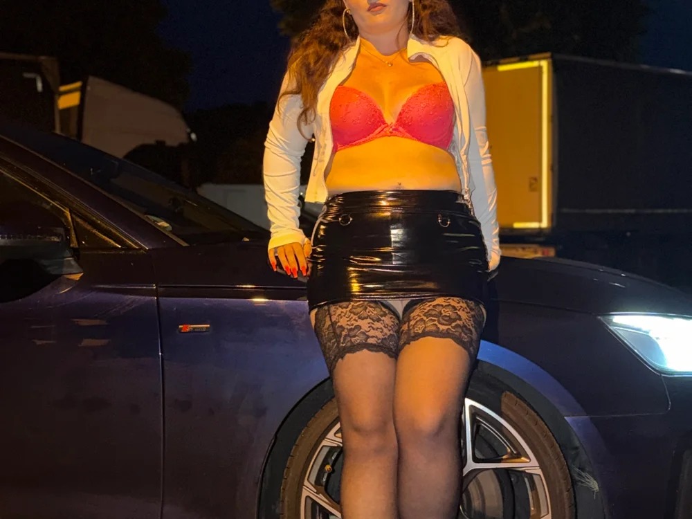 SecretSarah69 Chatroom
