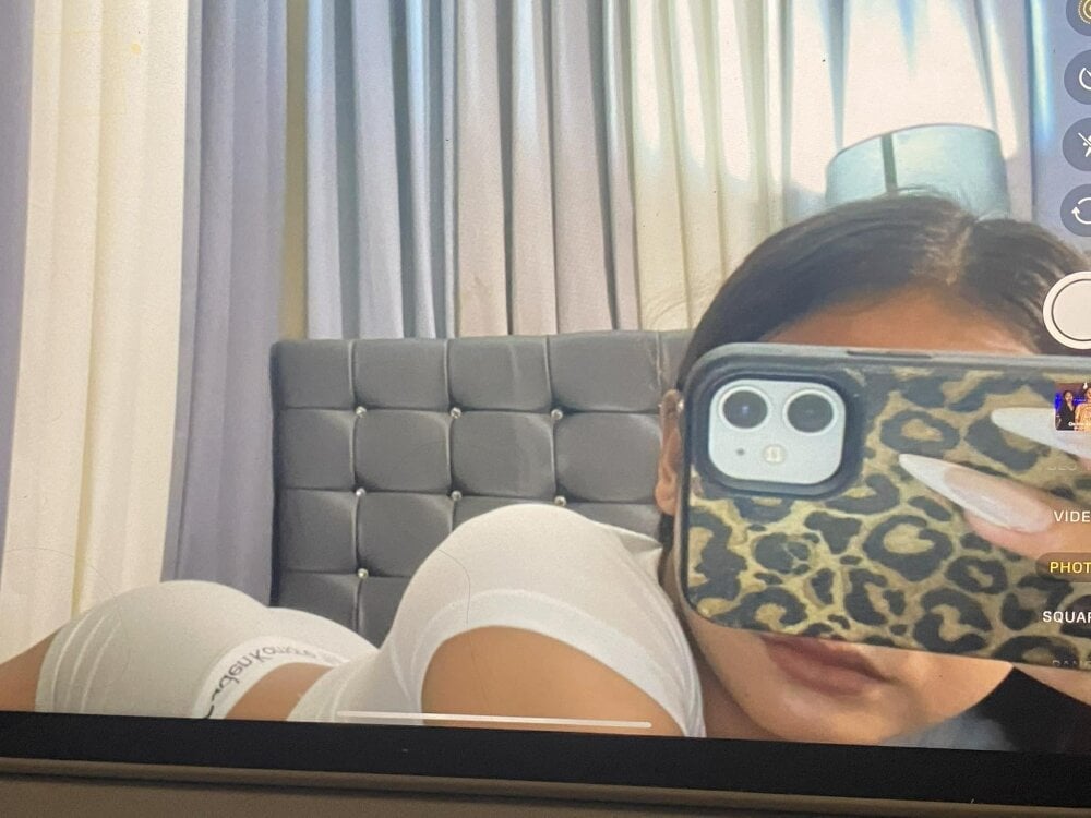 Seductive_Rhein Chatroom