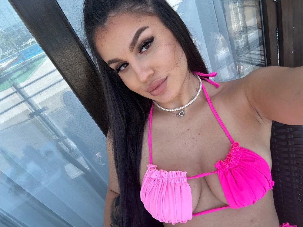 SelenaRhoades Chatroom