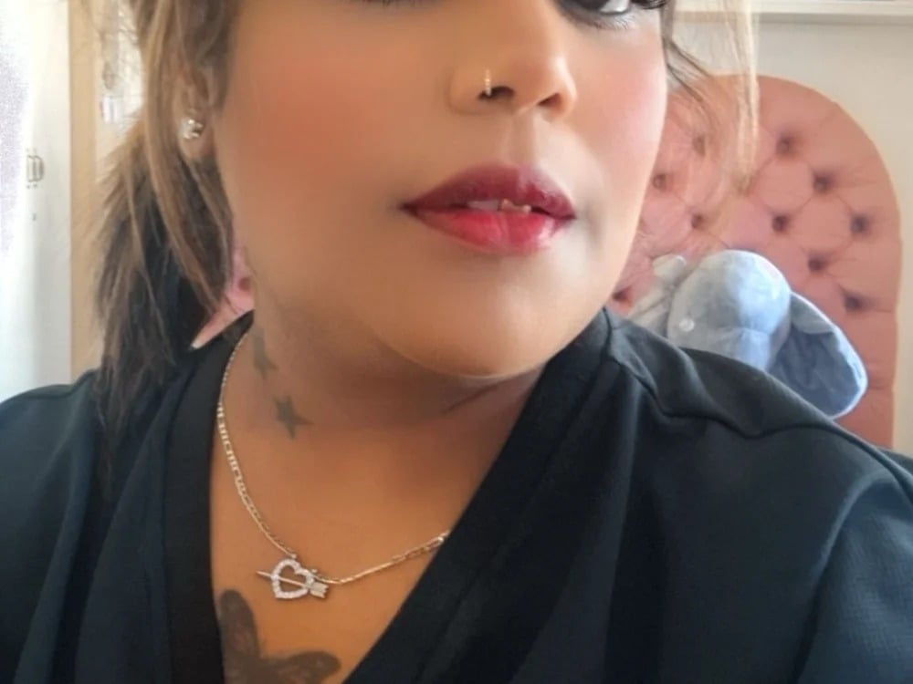 Selena_skye Chatroom