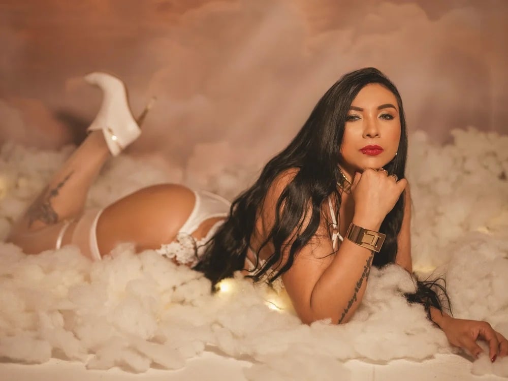 SeleneLujann Chatroom