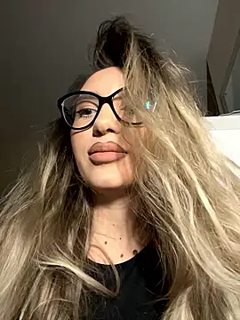 SelennaOly Chatroom
