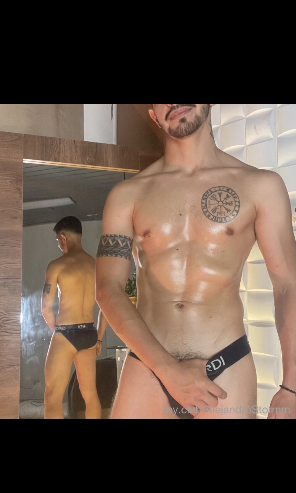 Sex_Dealer-ashu Chatroom
