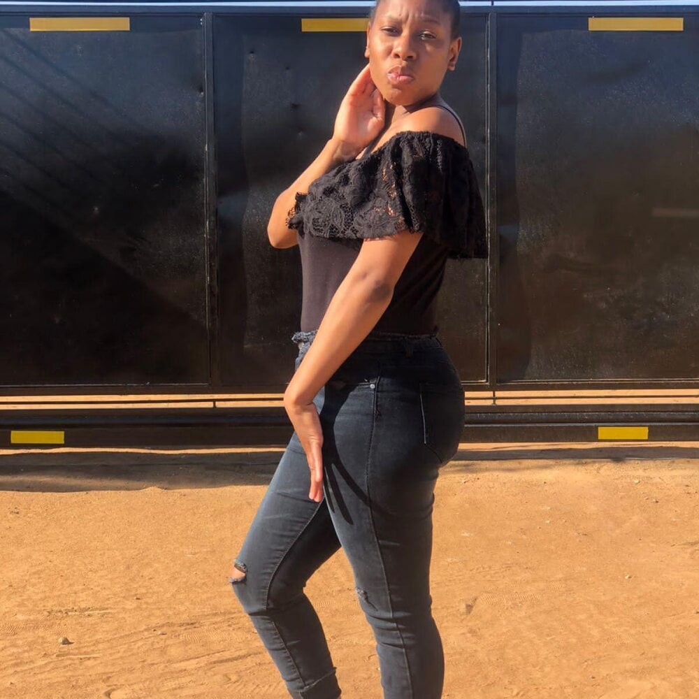 Sexboobs24xxx Chatroom