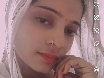 sexey-komal