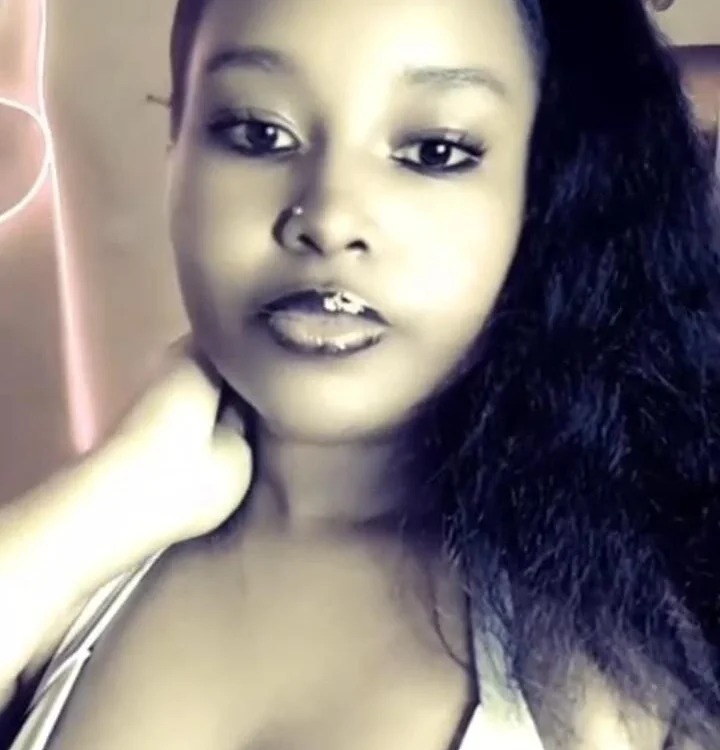 Sexxythicky_Assy Chatroom