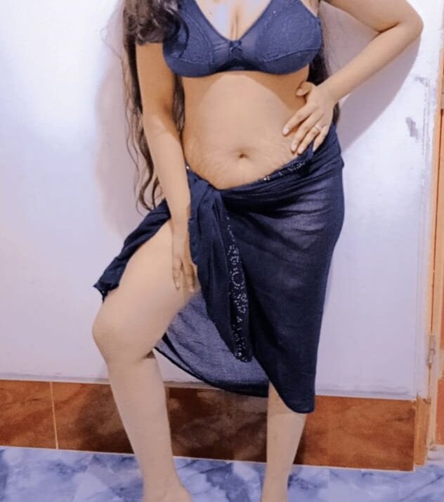 Sexy-Binita Chatroom