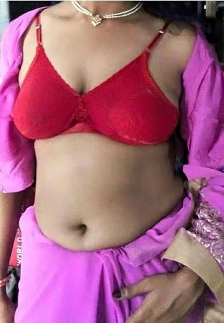 Sexy-Riyaa Chatroom