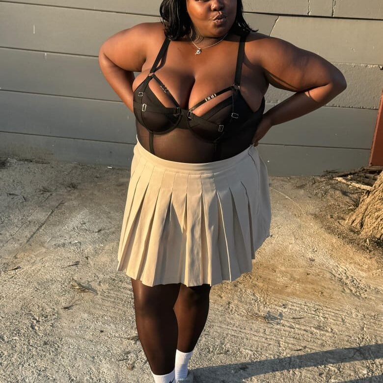 SexyBubblies96 Chatroom