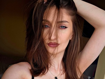 sexycelline's Live Webcam sexycelline