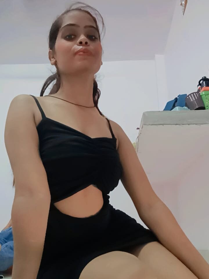 SexyDeepika2311 Chatroom