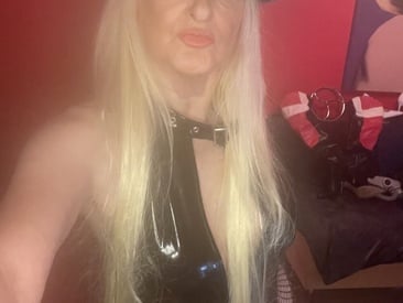 sexymilftascha