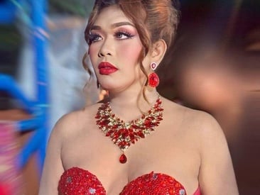 sexytits-maria