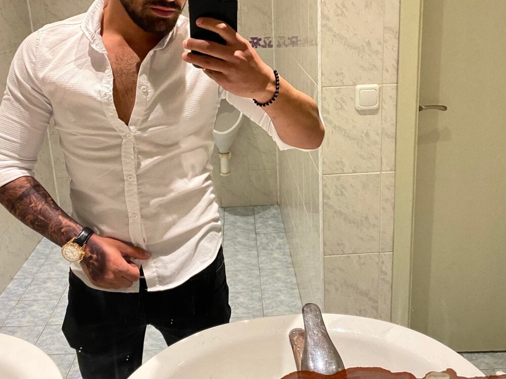 Sexy_Boy994 Chatroom