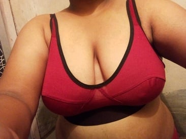 sexy-nargis