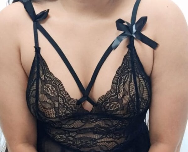 Sexylija69 Chatroom