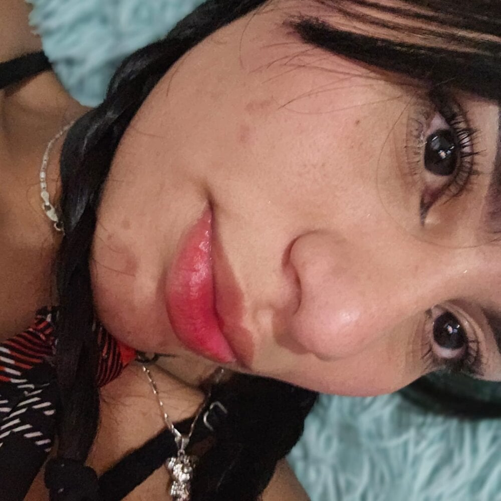 Sexyschoolgirl19 Chatroom