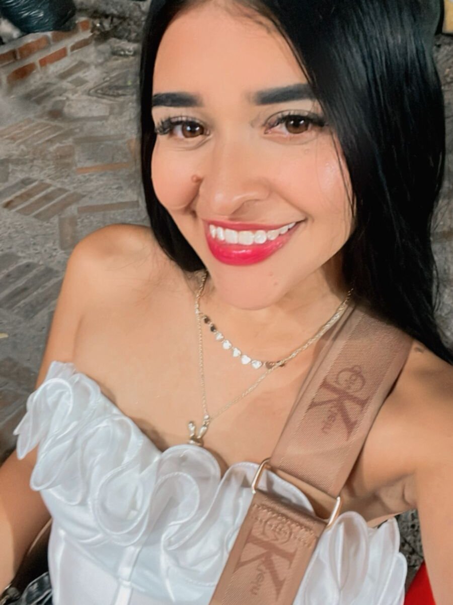 Shalome_Bronw Chatroom