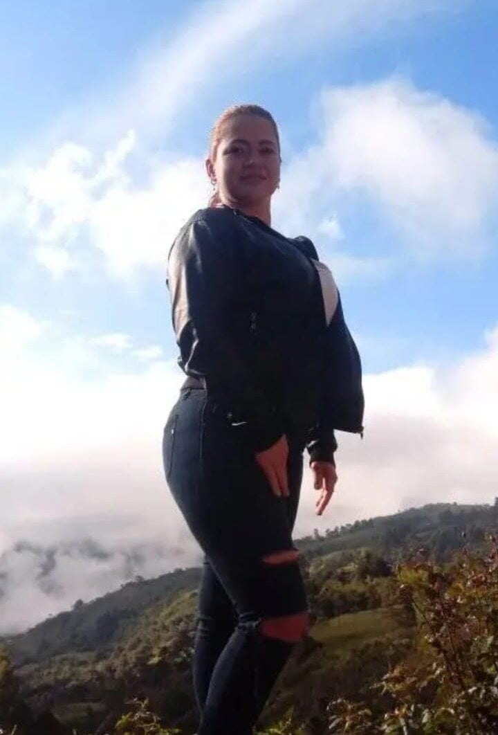 Sharik_rose Chatroom
