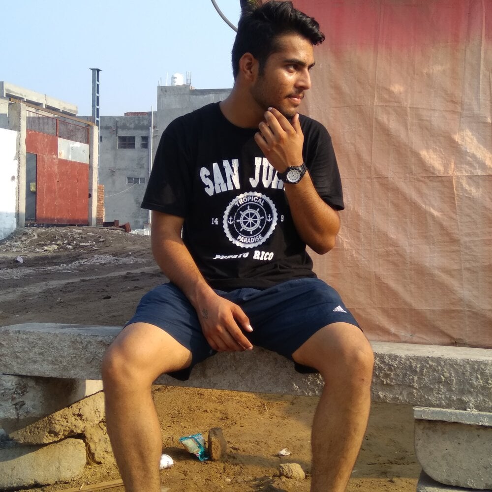 Sharmaji2222 Chatroom