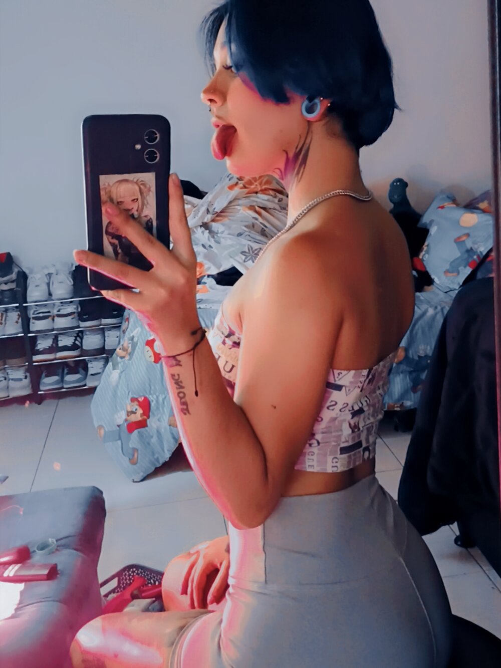 SharonSalazar Chatroom