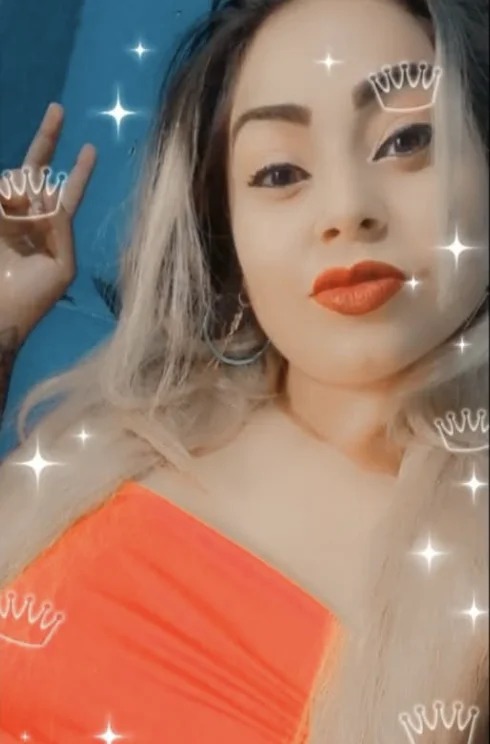 Sharon_Smiles Chatroom