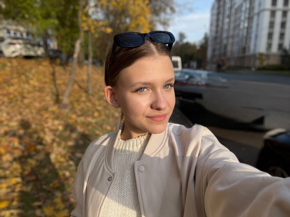 SharronAramini Chatroom