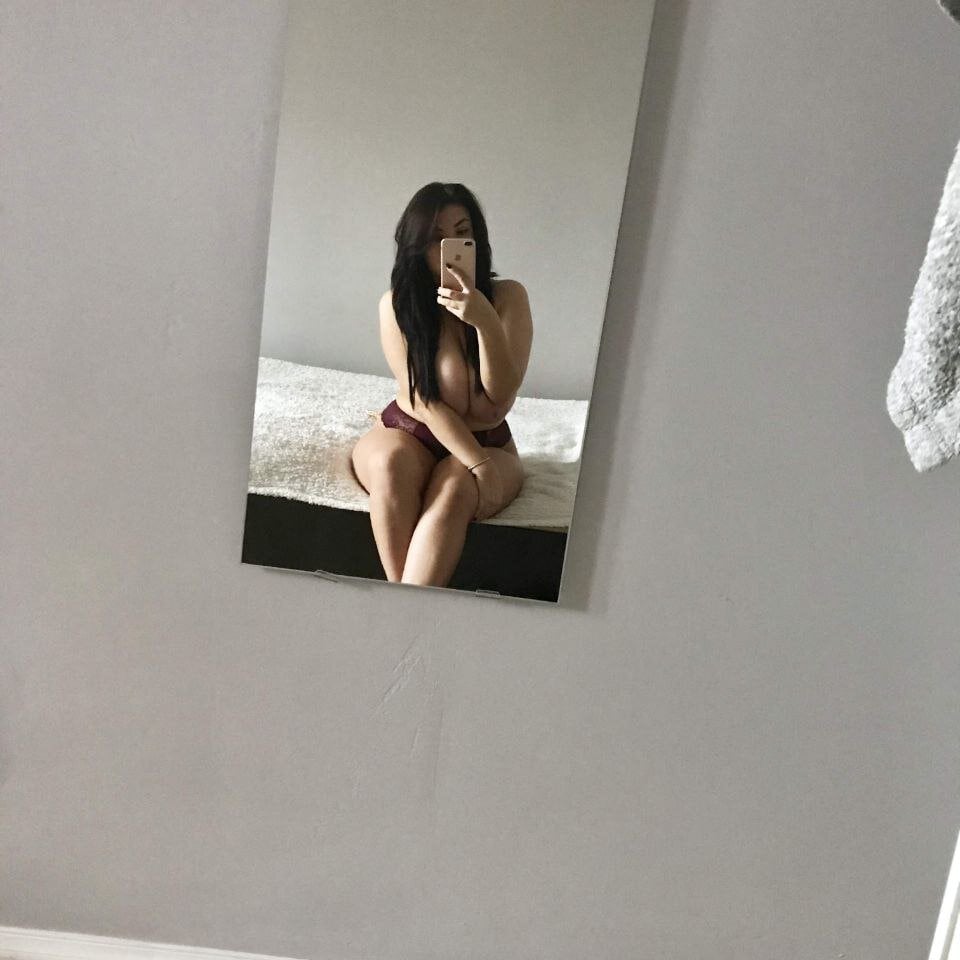 SheilaBloom Chatroom