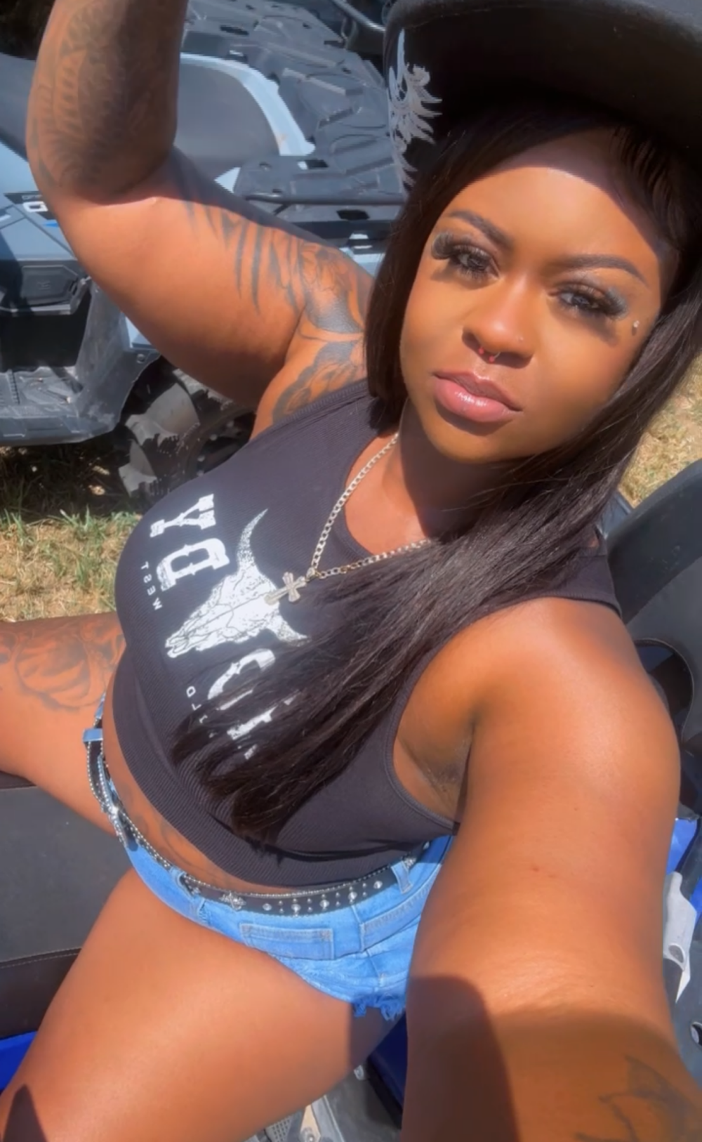 ShesXclusive_ Chatroom