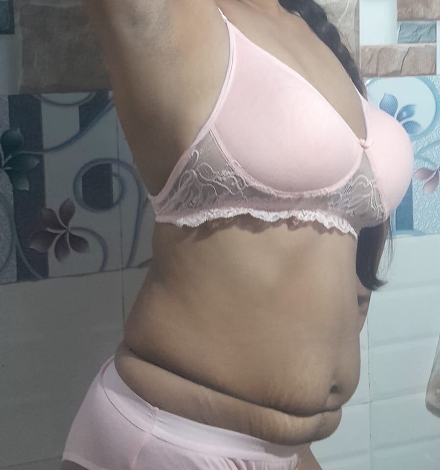 Shikha_mehra Chatroom