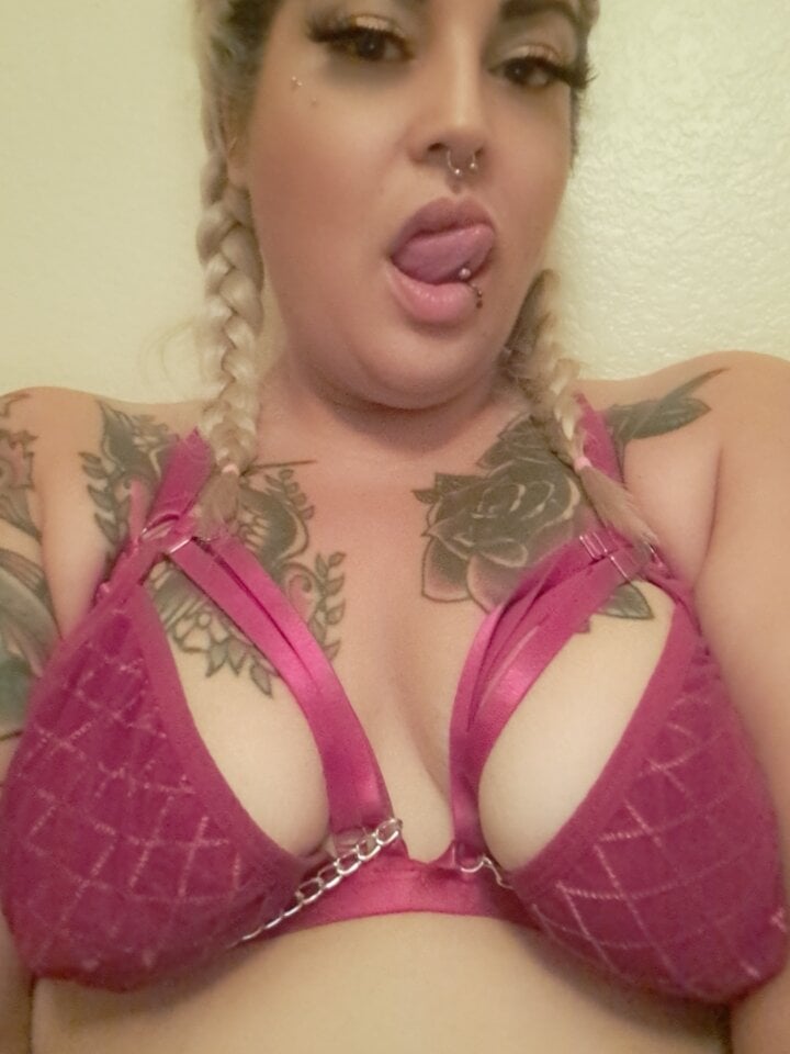 ShineyQuinn Chatroom