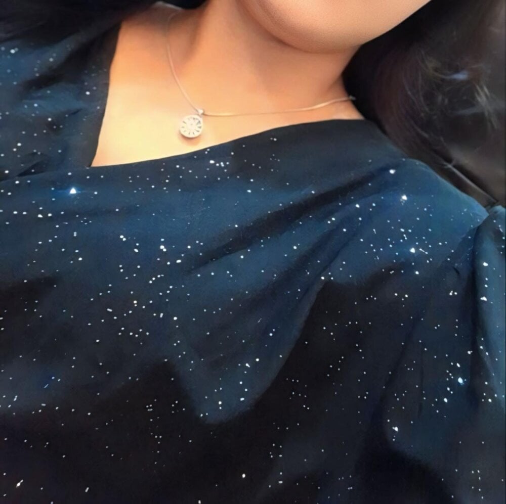 Shivani_hotty Chatroom