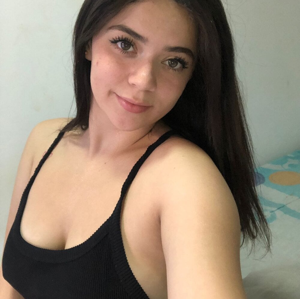 Shopia_Nadall Chatroom