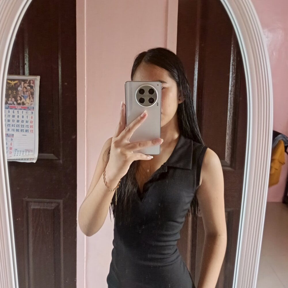 Shy_SexyLady Webcam Profile Picture Shy_SexyLady Chatroom