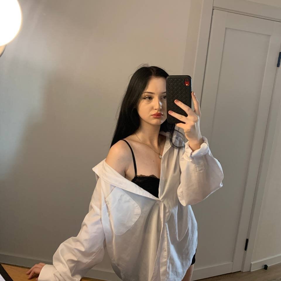 Shy_dina Chatroom