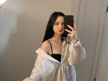 shy-dina